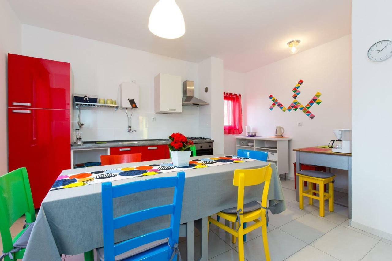 Home Away From Home With A Heated Pool Punat Exteriér fotografie